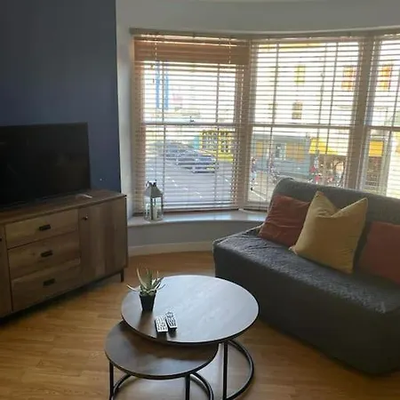 The Thisle Apartment *